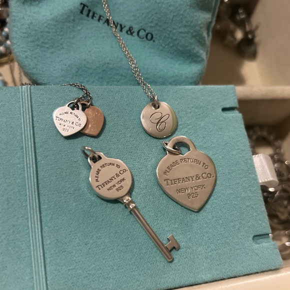✨💎✨Tiffany & Co. Return to Tiffany Circle Key Charm ✨💎✨ - Picture 6 of 6